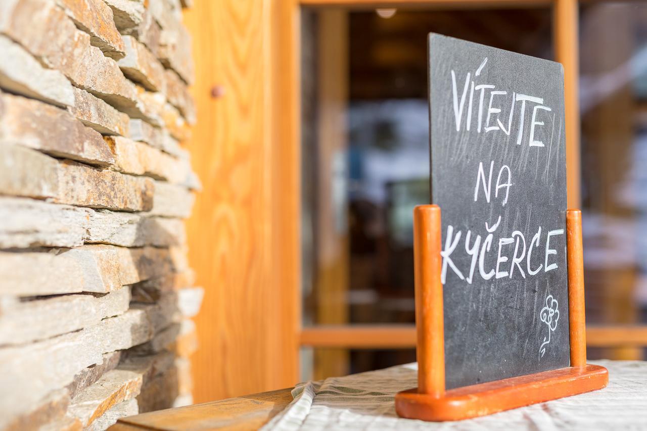 ホテルValasske Chalupy Kycerka Velké Karlovice エクステリア 写真